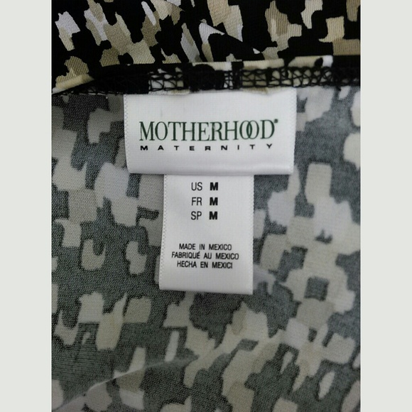 Motherhood Maternity Geometric Short Sleeve Blouse - Picture 4 of 4